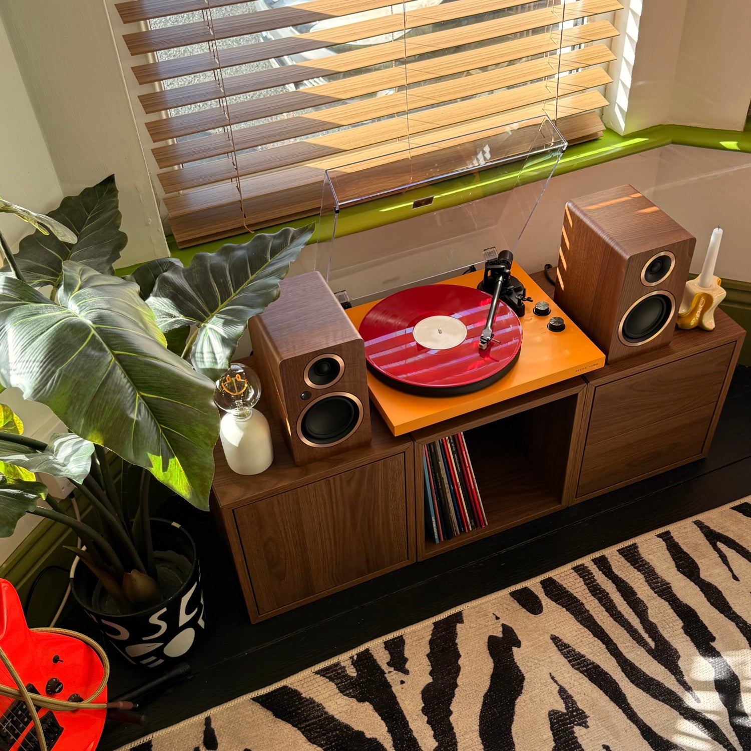 ARGONFENRISA4-WALNUT-6 ARGON AUDIO FENRIS A4 WALNUT