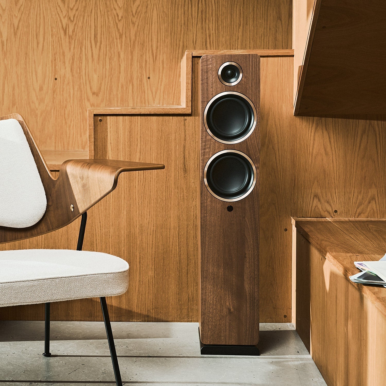 ARGONFENRISA55-WALNUT-6 ARGON AUDIO FENRIS A55 WALNUT