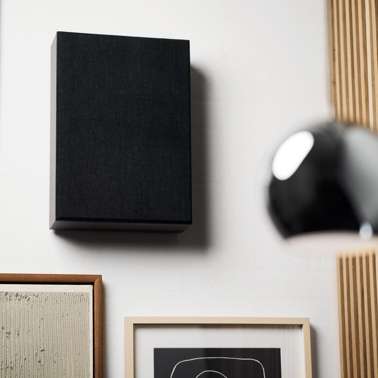 ARGONFORUS5WALL-WALNUT-4 ARGON AUDIO Forus 5 WALL WALNUT