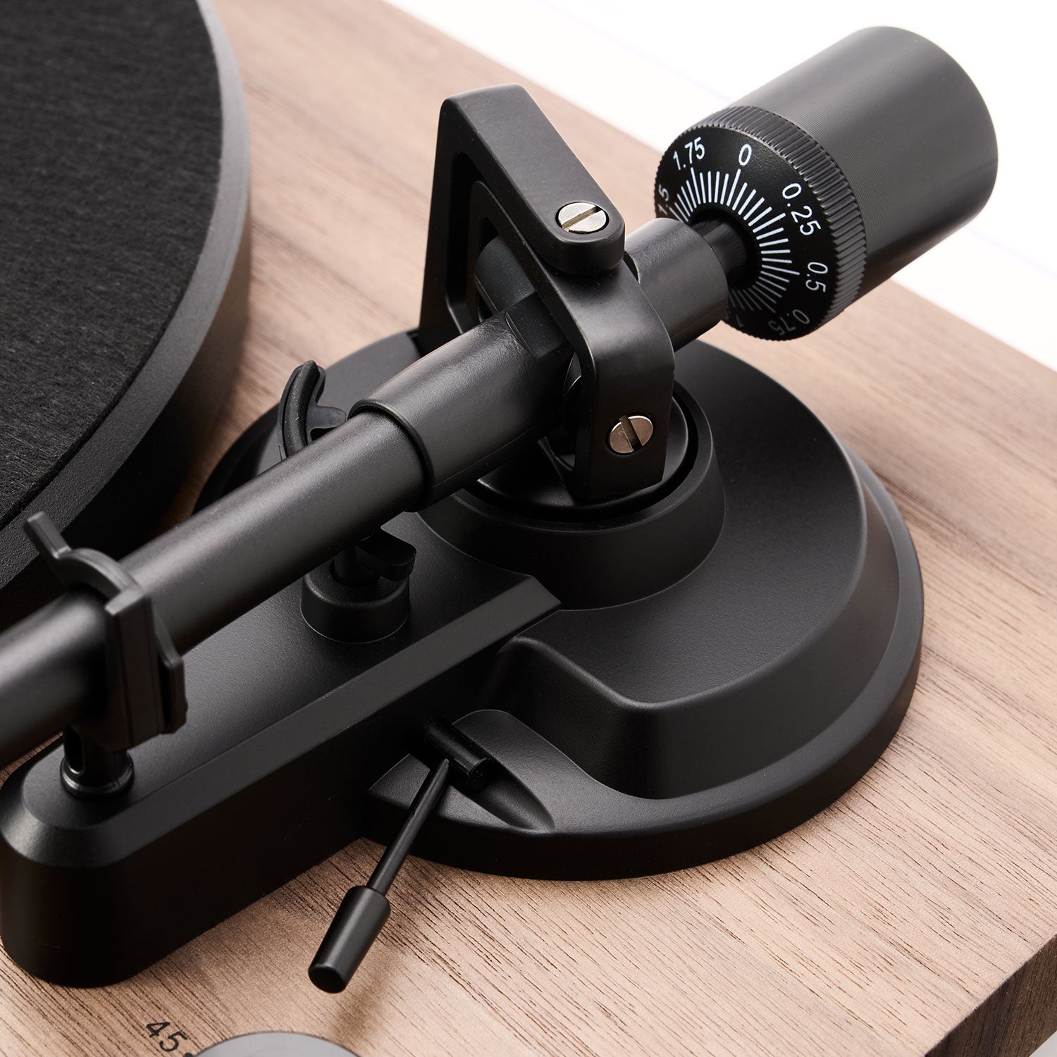 ARGONTTMK2-WALNUT-5 ARGON AUDIO TT MK2 WALNUT
