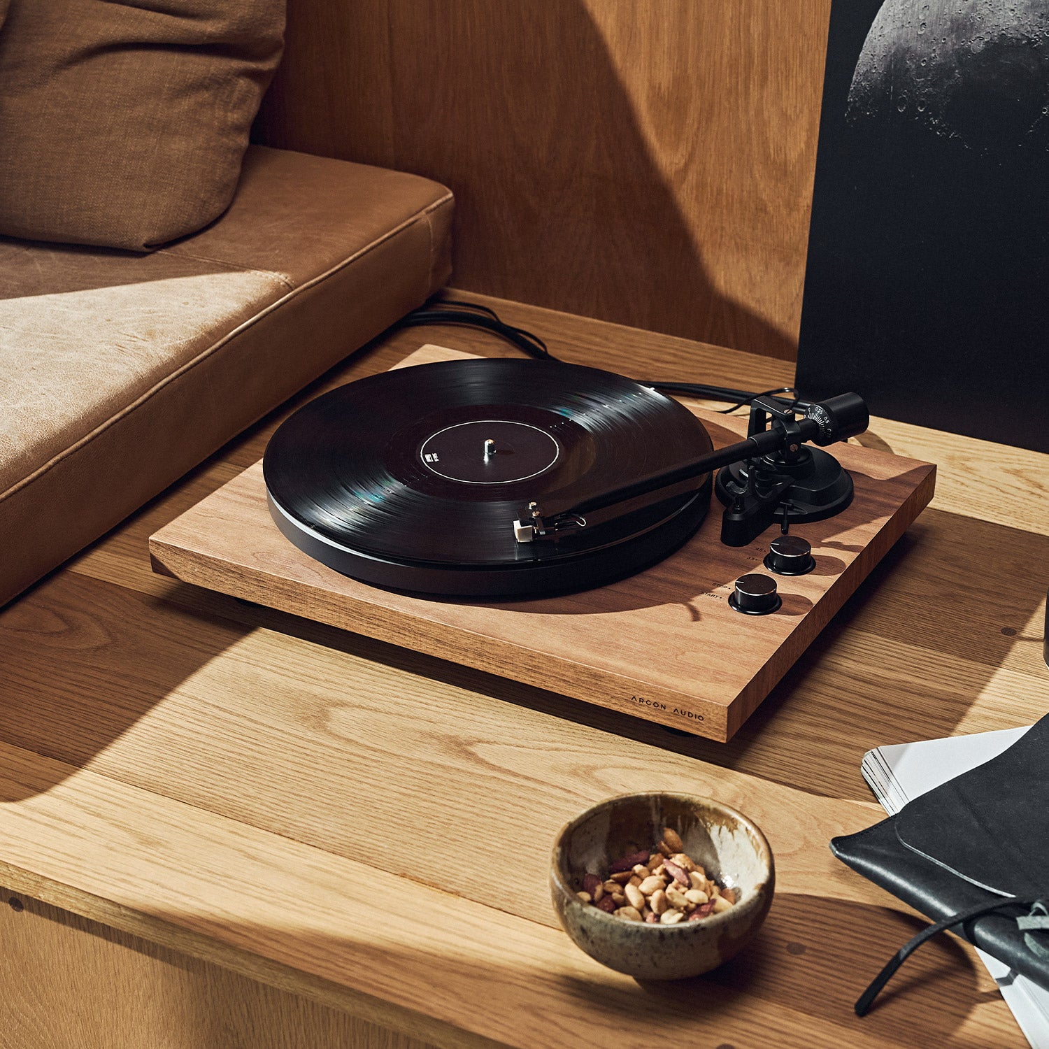 ARGONTTMK2-WALNUT-7 ARGON AUDIO TT MK2 WALNUT