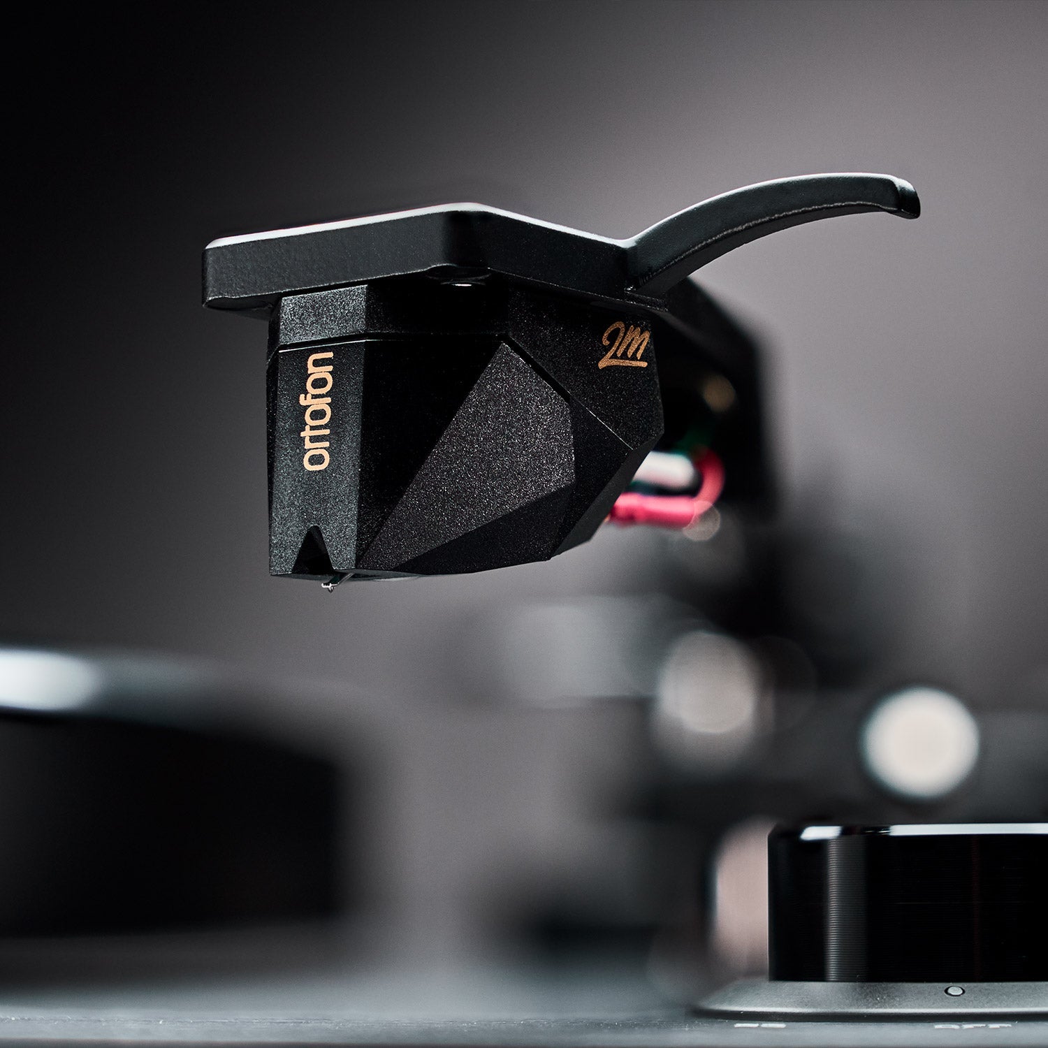 ARGONTTSIGNATURE-DARKCHERRYNOPICKUP-16 Argon Audio TT Signature vinilo grotuvas – Vyšninė