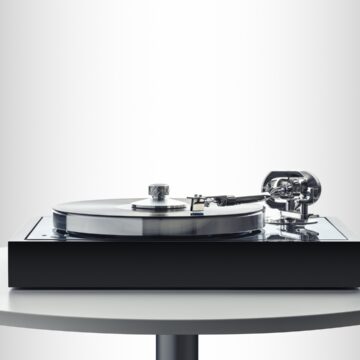 PRO-JECT THE CLASSIC REFERENCE - HG ACACIA / BRASS