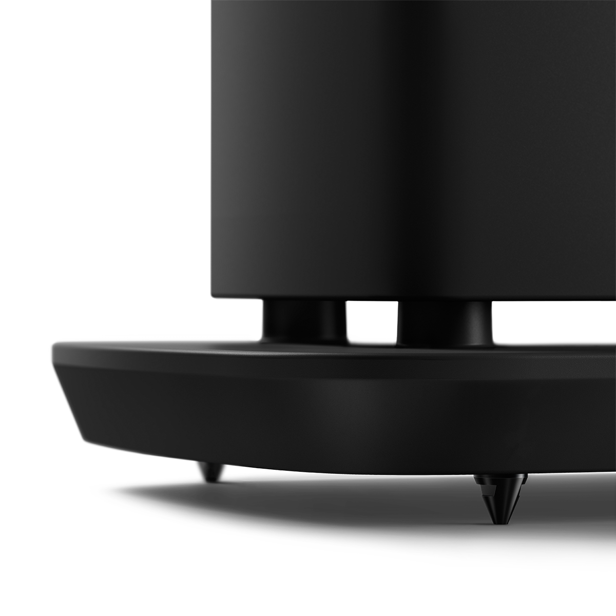 ls60-wireless_sp4017b_product_other_bottom_detail KEF LS60 Wireless belaidės grindinės kolonėlės (pora) – Carbon Black