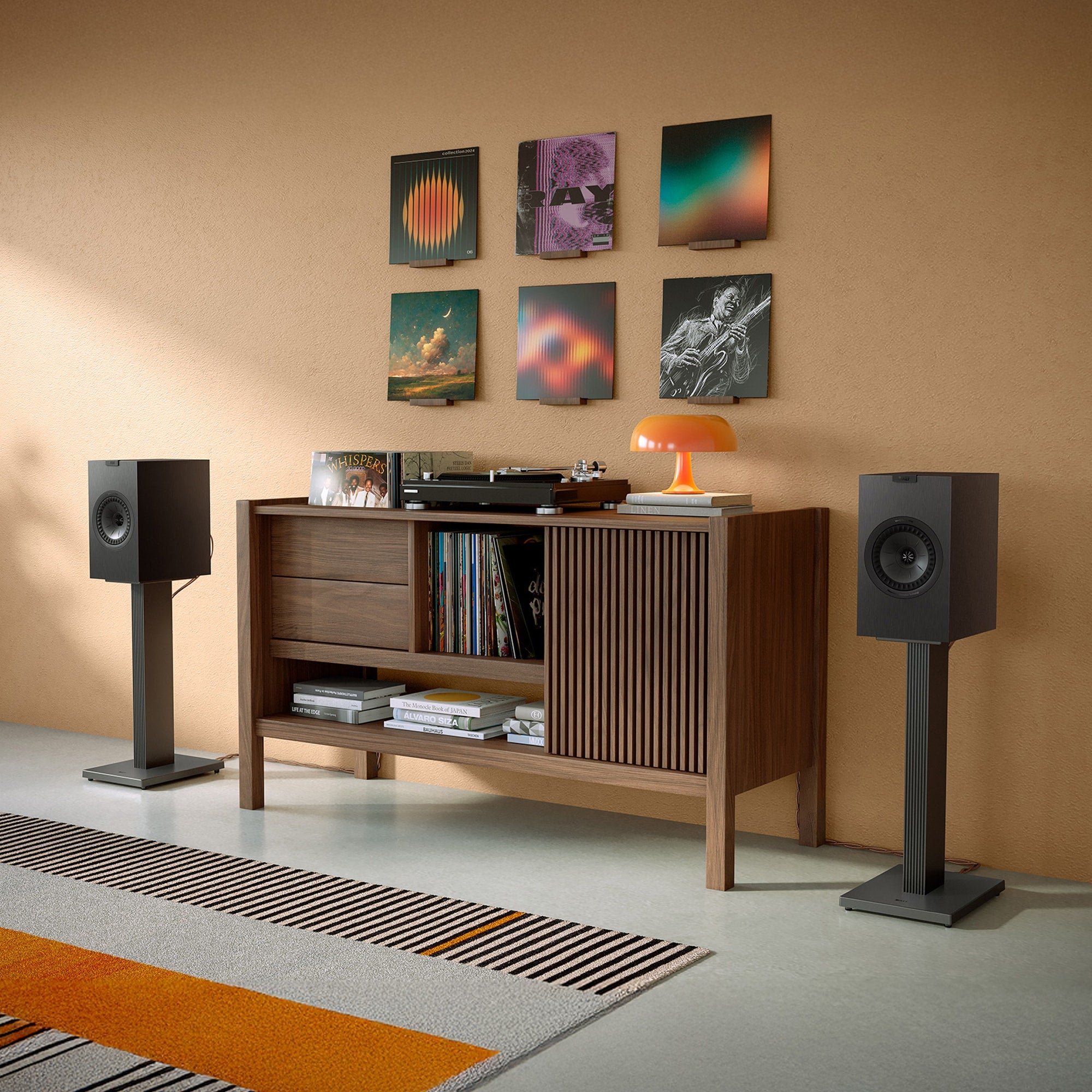 q3-meta_sp4089b0_lifestyle KEF Q3 Meta lentyninės kolonėlės (pora) – Satin White