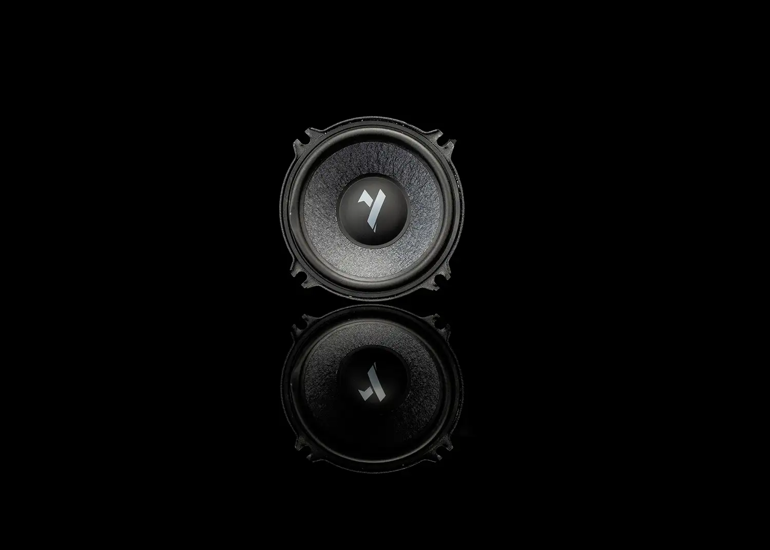 GM80-10-Bearbeitet GLADEN AUDIO GM80