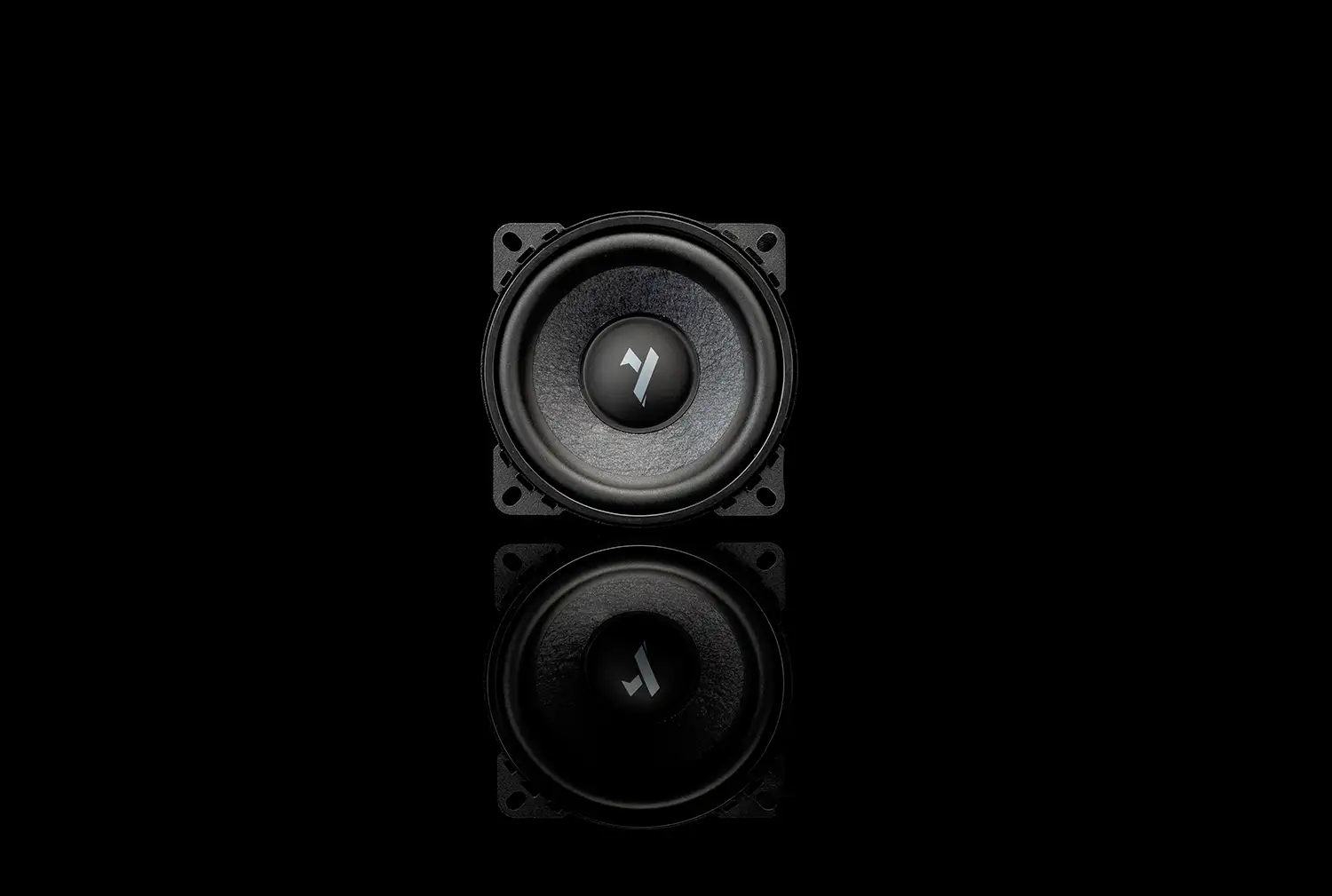 GW100-10-Bearbeitet GLADEN AUDIO GW100