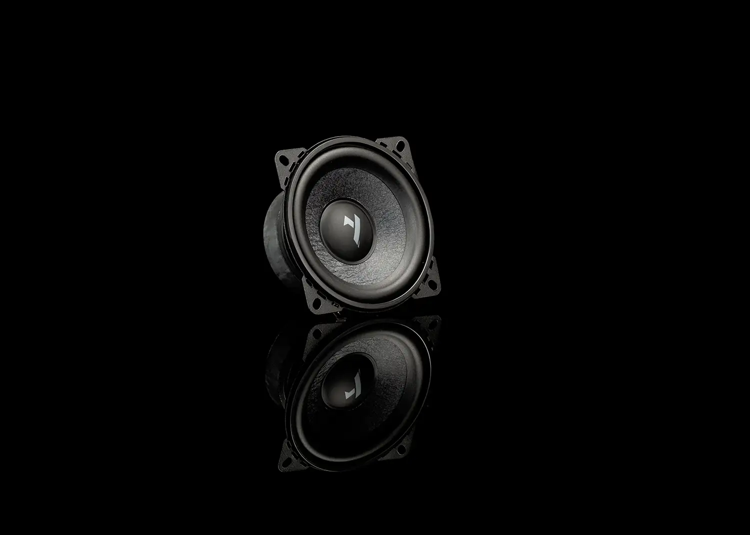 GW100-11-Bearbeitet GLADEN AUDIO GW100