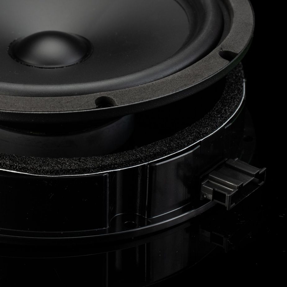 Gladen-GA-ONE200-T6-1-App-007-b7a6652a GLADEN AUDIO ONE-T6-APPEARANCE