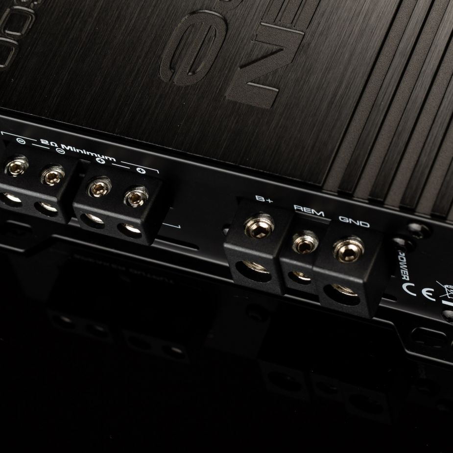 RC-1-600-11-20b120ef GLADEN AUDIO RCore1|600
