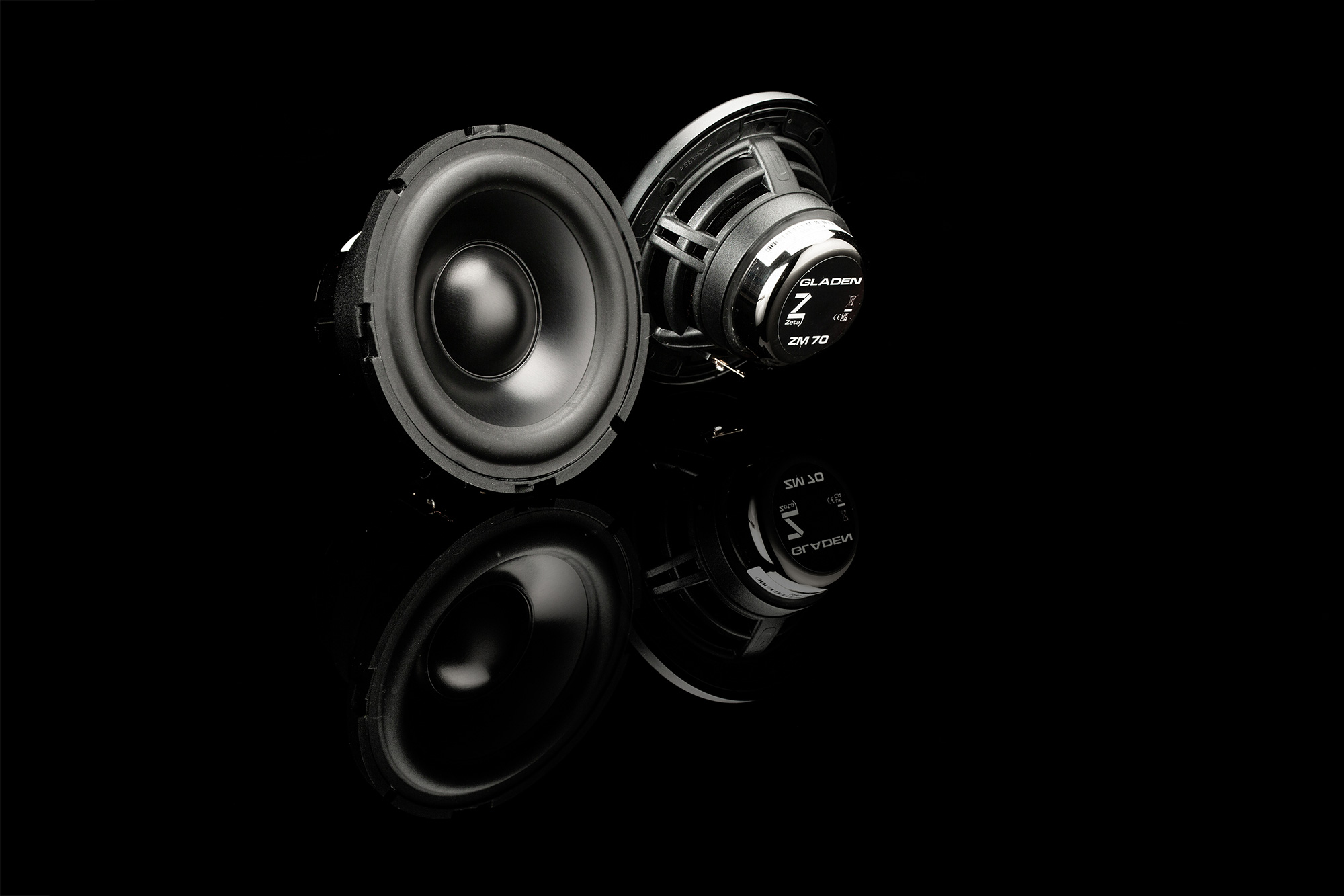 GLADEN AUDIO ZM-70-silver
