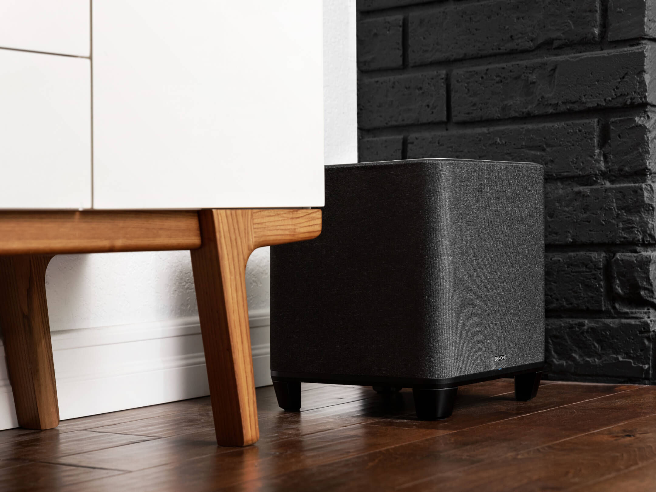 DENON-Home-Subwoofer-6-DenonHomeSubwoofer_scene-1 DENON Home Subwoofer