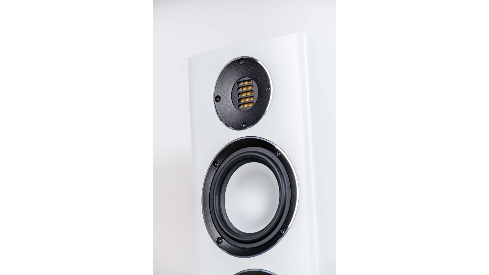 ELAC-Carina-FS247.4-baltas-matinis-pora-5-elac-carina-fs-247-4-w-11-tinify-1 ELAC Carina FS247.4 baltas matinis (pora)