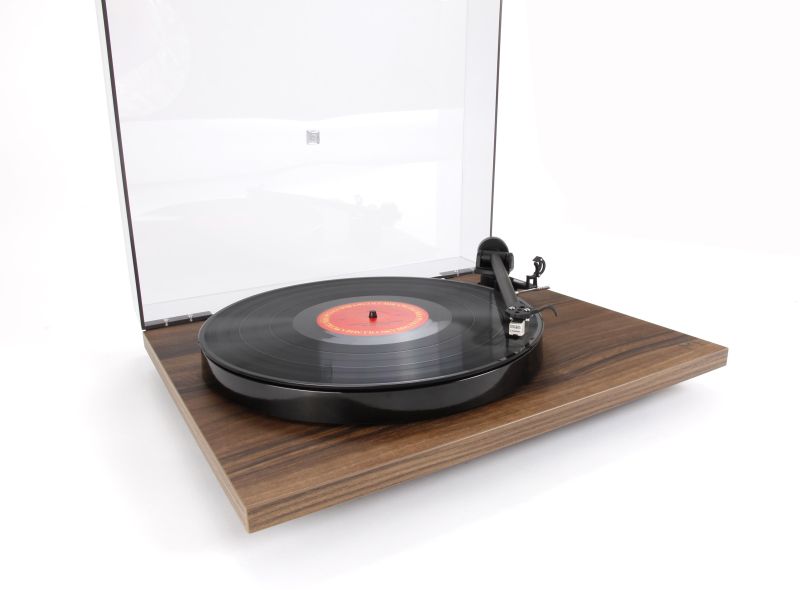 Rega-Planar-1-riesutmedzio-4-PL1-walnut-gallery-328129 Rega Planar 1 riešutmedžio