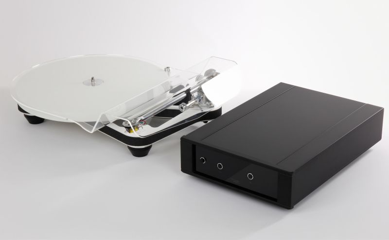 Rega Planar 10 su Apheta 3 galvute pilkas